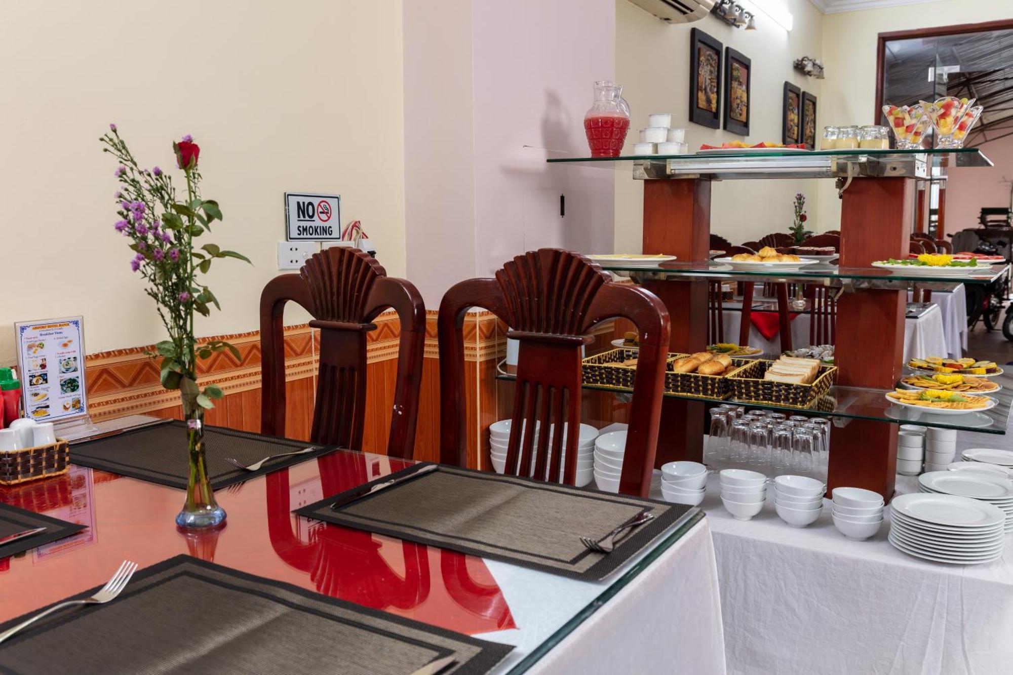 Viet Village Airport Hotel & Restaurants Hanoi Dış mekan fotoğraf